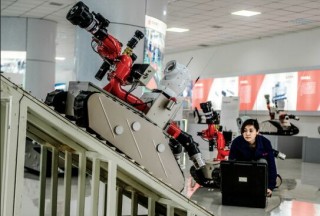 中信重工成为国内最大的机器人和智能装备研发制造基地