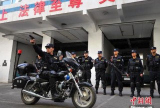 【组图】新型处突装备助力乌鲁木齐特警保治安