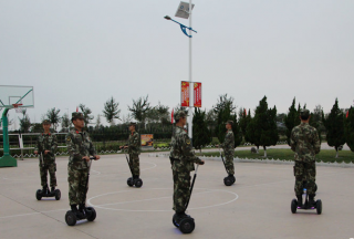 【组图】武警北京总队最新引进警用平衡执勤车