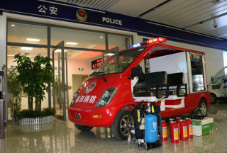 地下消防车亮相亚洲最大地下火车站福田站