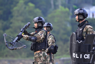 【多图】演练咋还“飞”起来了？反恐尖兵果然厉害