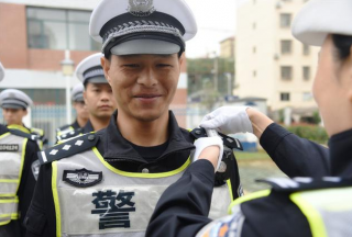 【多图】用“肩膀上的眼睛”看2017支队小目标——打造规范执法支队、廉洁守纪警队