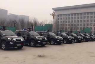 天津警方投入30辆特警专用车 为一线使用
