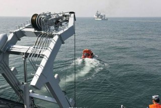 【焦点】海上救援动用无人深潜器