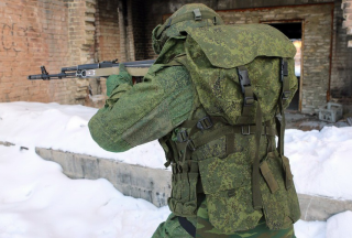 【高清组图】俄罗斯新型单兵防护套件不仅外观新颖 功能也比以往提升不少