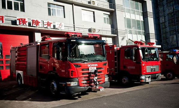 国内各大城市使用的消防车也有了变化,各种进口品牌逐渐成了消防主力