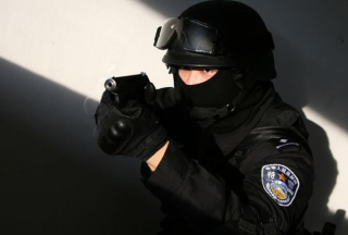 看看我国的特警部队里的武器装备有哪些？