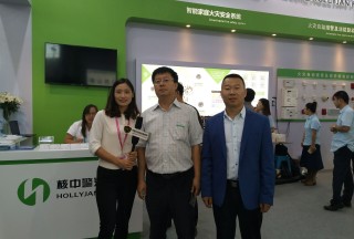【新闻纵横】万霖消防：高科技智能消防报警系统，消防展上显神威！