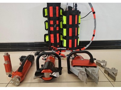 水陆两用液压破拆工具组