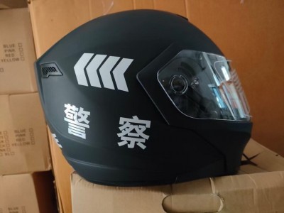 警察冬季头盔 摩托车头盔 封闭式警用冬盔 新款警察防寒头盔